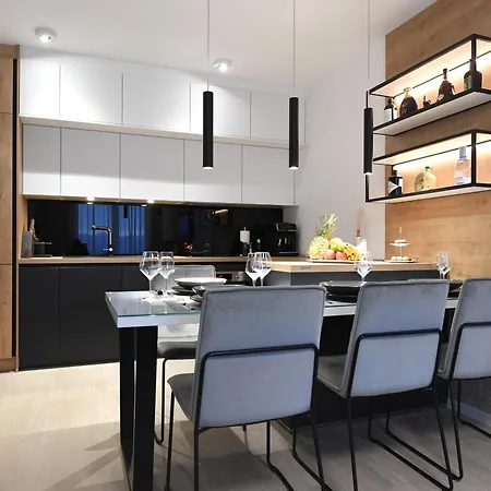 Apartment K&p - Luxurious Retreat - Brand New !!