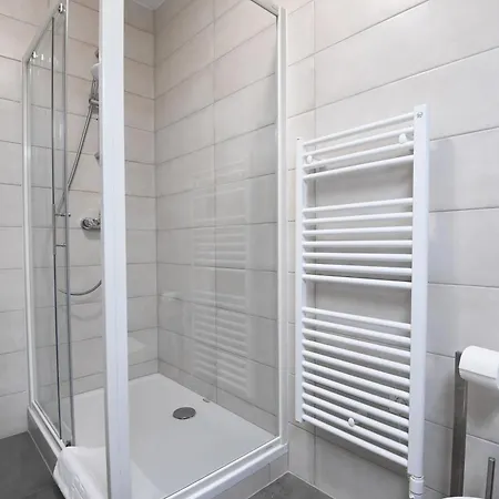 Апартаменты K&p - Luxurious Retreat - Brand New !! *