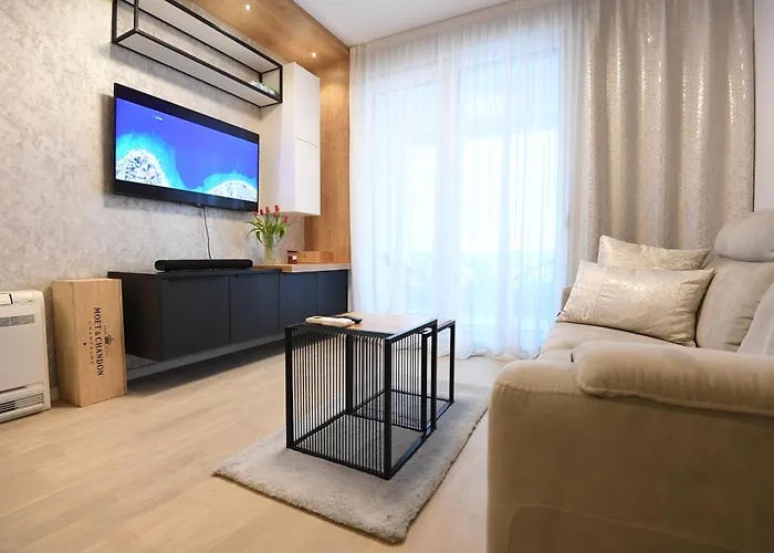 K&p - Luxurious Retreat - Brand New !! 자다르